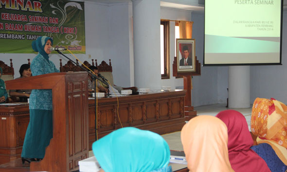 Hasiroh Hafidz, Ketua Penasehat Panitia Peringatan ke-86 Hari Ibu di Rembang. (Foto:Pujianto)