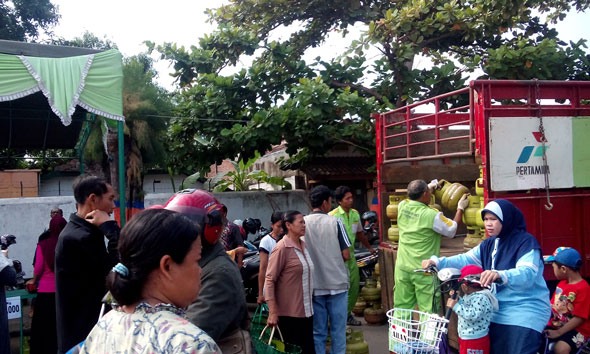 Elpiji Melon Paling Diincar di Pasar Murah Rembang