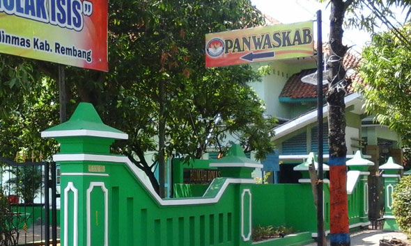 Panwas Pilkada Rembang berkantor di kompleks Rumah Dinas Wakil Bupati di bilangan Jalan Soetomo. (Foto: Pujianto)