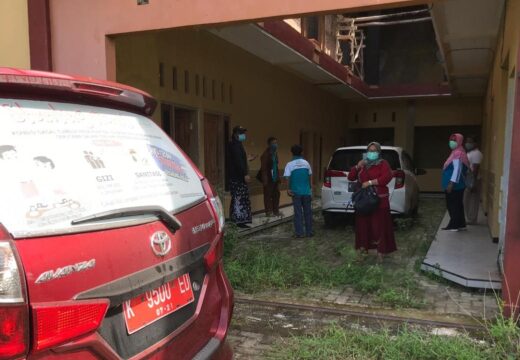Miris Dengan Kodisi Covid-19 di Rembang, Orang ini Relakan Rumahnya untuk Tempat Isolasi