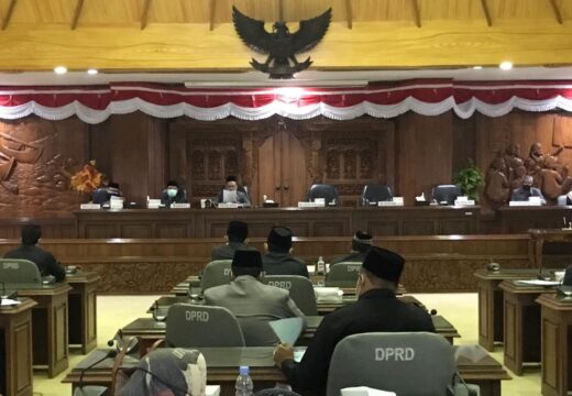 DPRD Rembang Setujui Raperda LPj APBD 2020