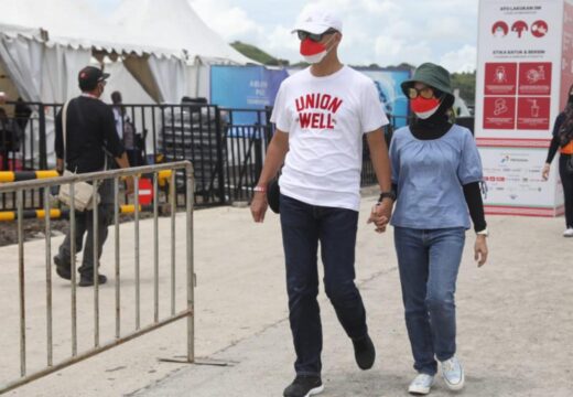 Bersama Sang Istri, Gubernur Jateng Hadiri Ajang MotoGP di Mandalika