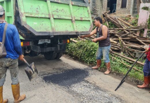 Ingin Lapor Jalan Rusak di Jateng? Lewat Aplikasi ‘Jalan Cantik’